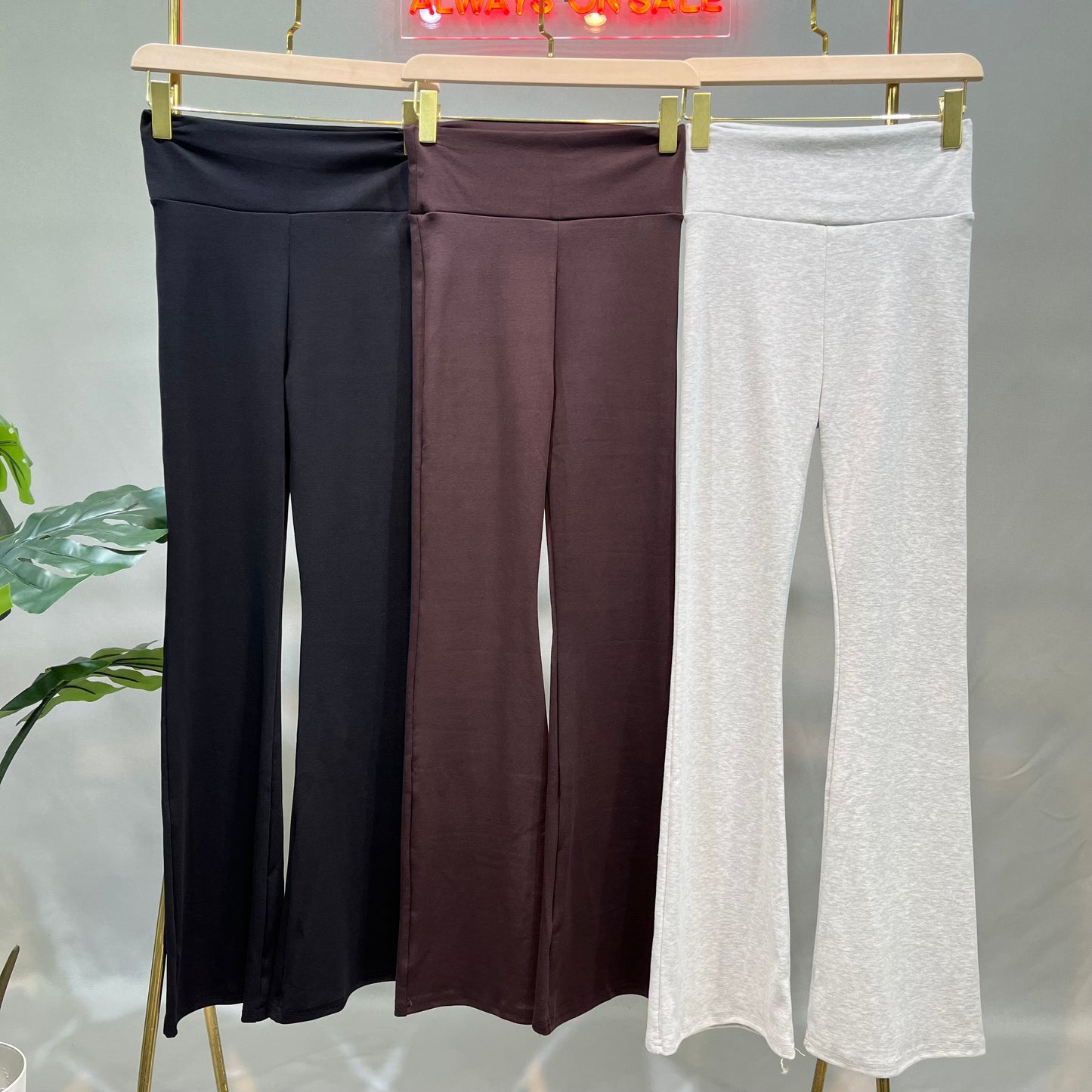 Cotton Flared Legging