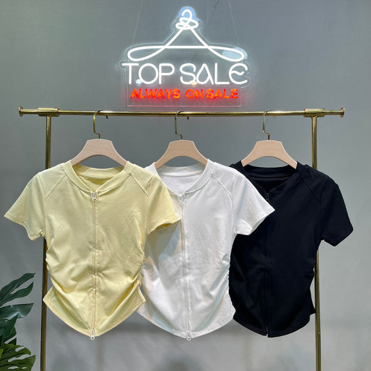 Tshirt with zipper